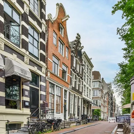 Tiny Attic On The Herengracht, Private