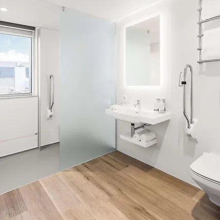 ホテル Yotel
