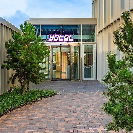 Yotel ホテル