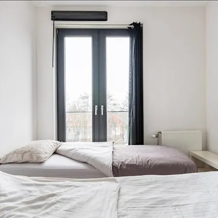4-bedroom- Central Located- 120 Sqr Meter Apartment Amsterdam