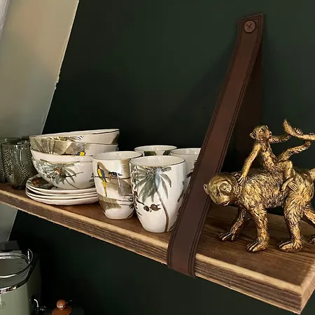 Bed and Breakfast Attic Monkeys 2*
