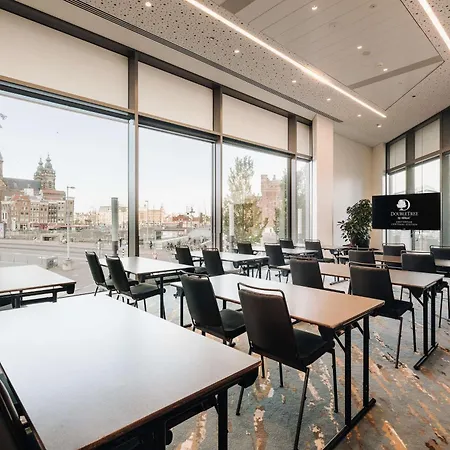 Doubletree By Hilton Station Hotell