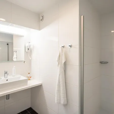 Apartahotel Yays Salthouse Canal By Numa