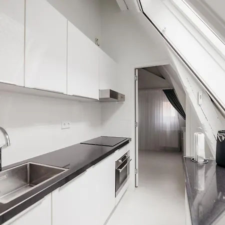 Apartahotel Yays Salthouse Canal By Numa