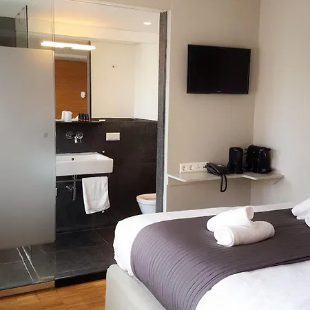 Hotel The Bank
