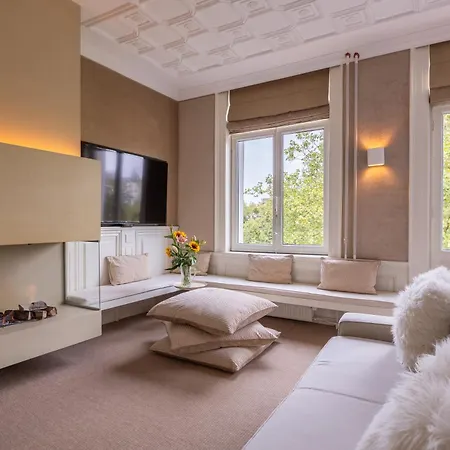 Park Mansion Otel