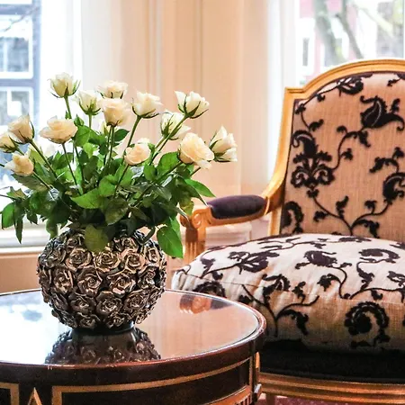 Hotel Ambassade 4*
