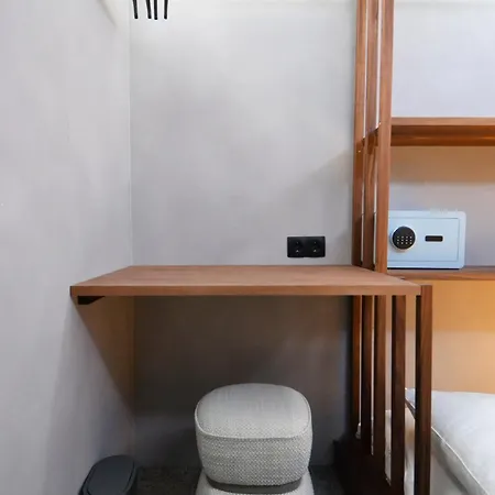 The Hyve Capsule Capsule hotel *
