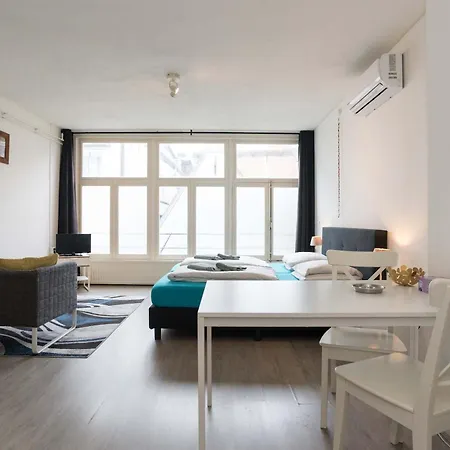Redlight District Private Smokers Friendly Apartmán *
