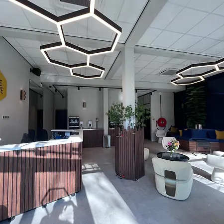 Capsule hotel The Hyve Capsule Amsterdam