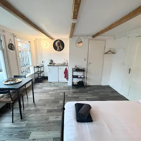 Studio's In The Center Of With Canal View! Konukevi