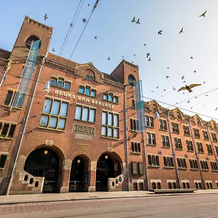 Studio's In The Center Of With Canal View! Konukevi Amsterdam