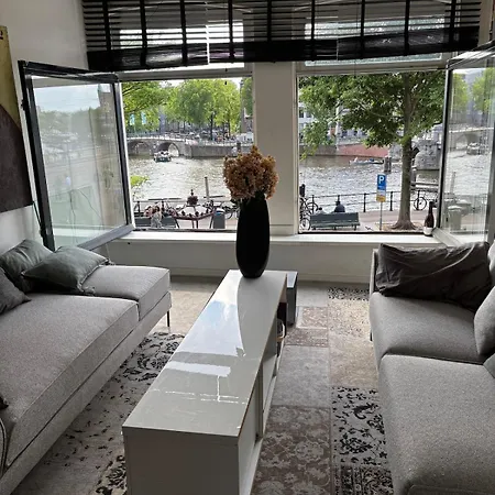 Ad Amstel Apartamento *