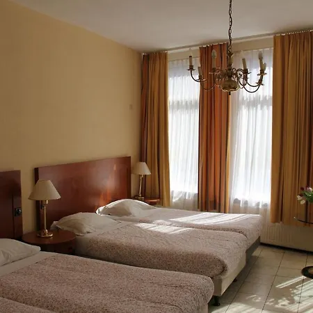 Hotel Alfa *
