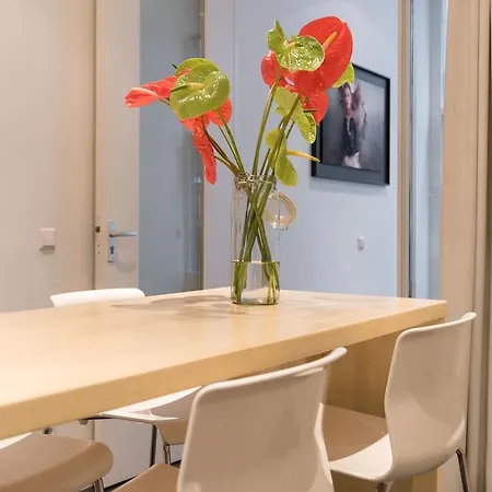 Bed & Breakfast White 3*