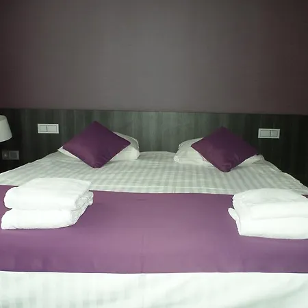 Parkview Hotel 3*