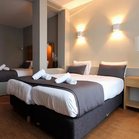 Hotel The Bank 3*