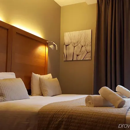 Hotel The Bank 3*