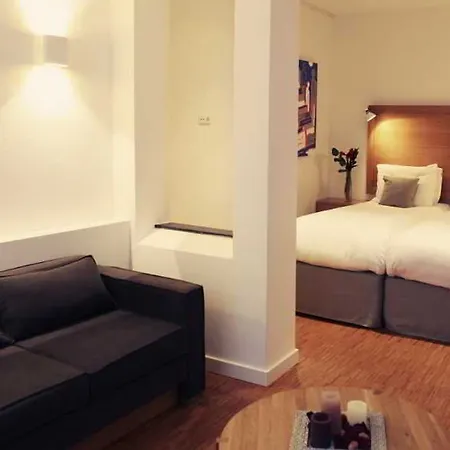 Hotel The Bank 3*