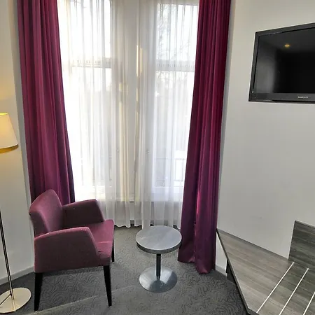 Parkview Hotel 3*