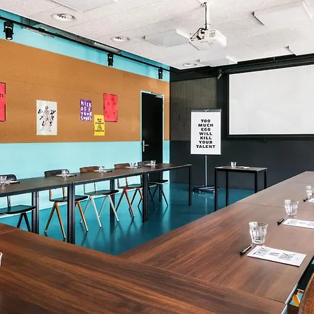 The Social Hub West Hotel