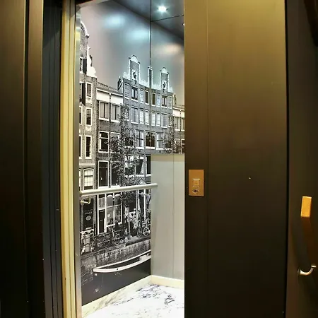Hotel The Bank