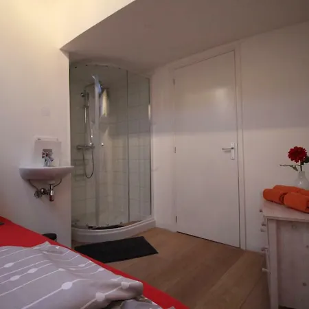 Nachtwacht Apartamento *