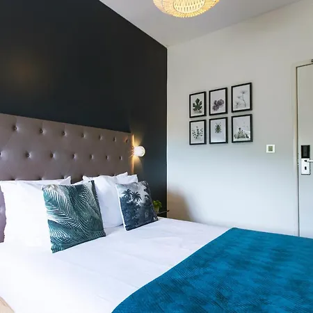 Quentin Hotel