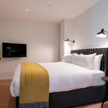 Aparthotel Premier 4*
