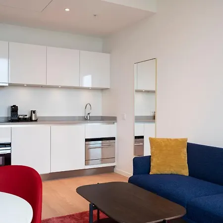 Premier Aparthotel