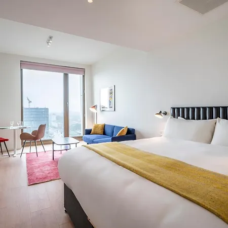Premier Aparthotel