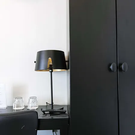 Hotel Quentin England 2*
