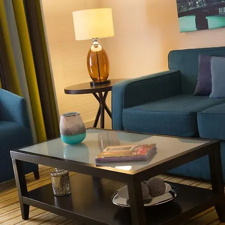 Renaissance Hotel 5*