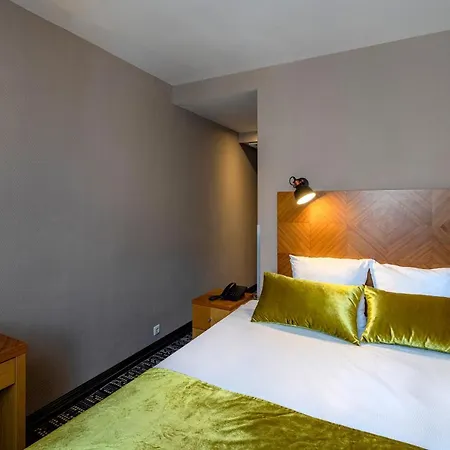 The Alfred 3*