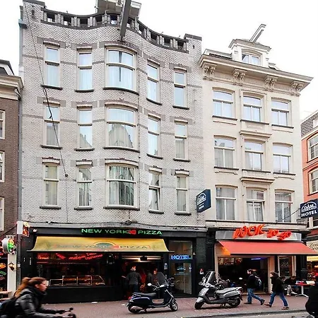 Damsquare Hotel 3*
