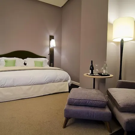 Canal House At Sofitel Legend The Grand Aparthotel