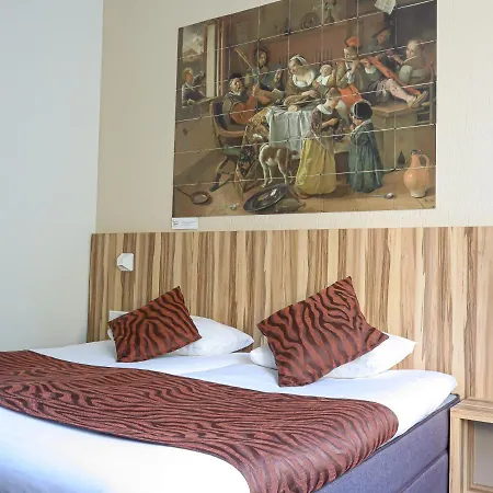 Otel Asterisk, A Family Run