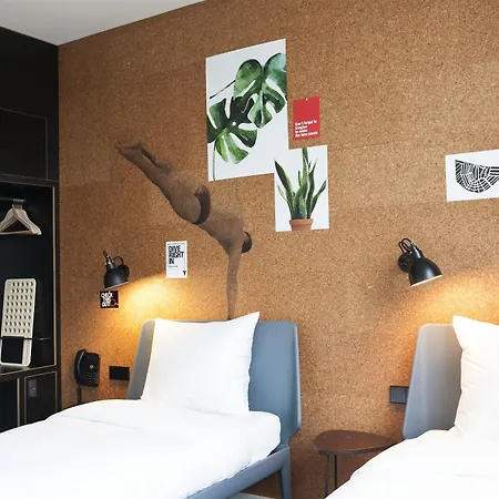 Hotel Conscious The Tire Station Amsterdam