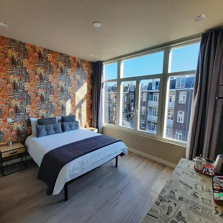 Oda ve Kahvaltı Roomwest Amsterdam