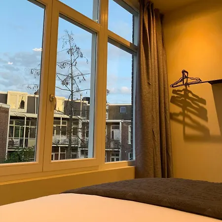 Roomwest Oda ve Kahvaltı