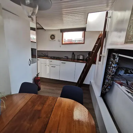 Waterloo Square River Vieuw Houseboat Apartment