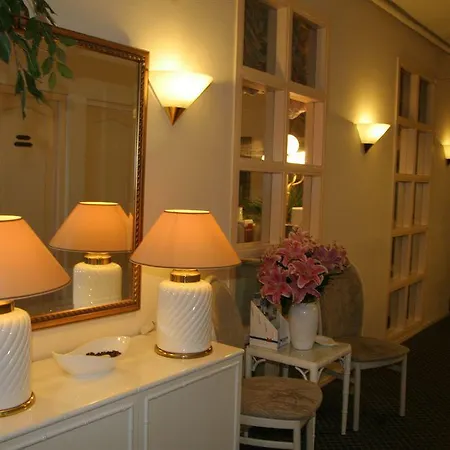 Hotell Borgmann 3*