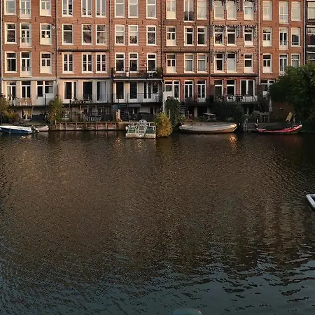 Canal View Apartamento *