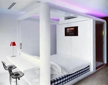 Qbic Wtc Hotel 3*