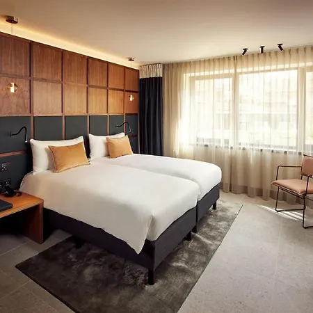 Met Hotel