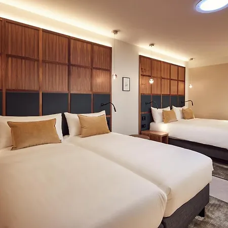 Met Hotel 4*