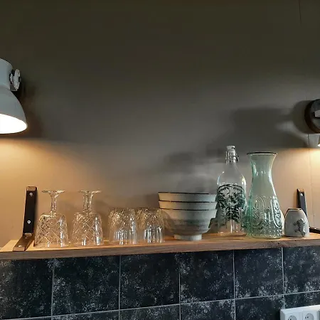 Voorhuis En Klein Waterland Bed & Breakfast
