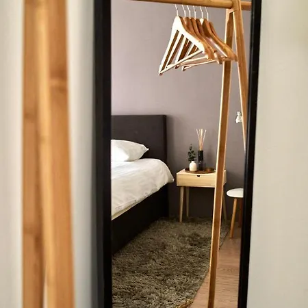 La Festa Bed and Breakfast Άμστερνταμ
