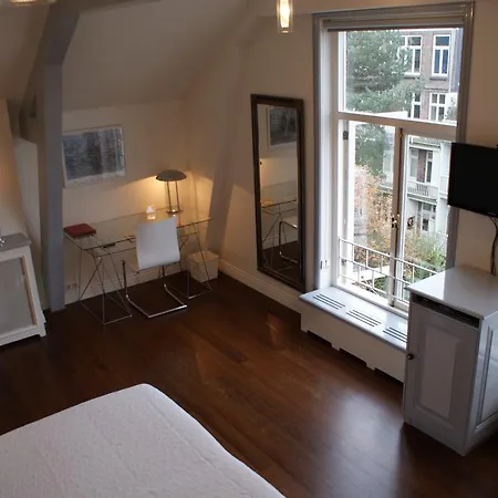 Hotel Museum 4*