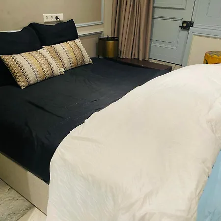 Bed and breakfast Redlightdistrict Chinacitycentre Partypalace *